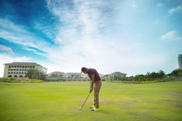 Belvedere Golf & Country Club Adalaj Exterior foto
