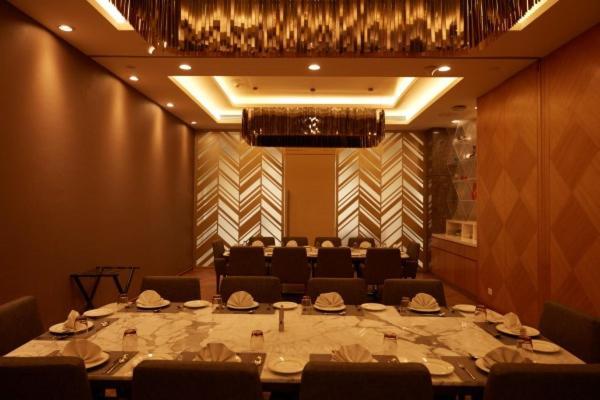 Belvedere Golf & Country Club Adalaj Exterior foto