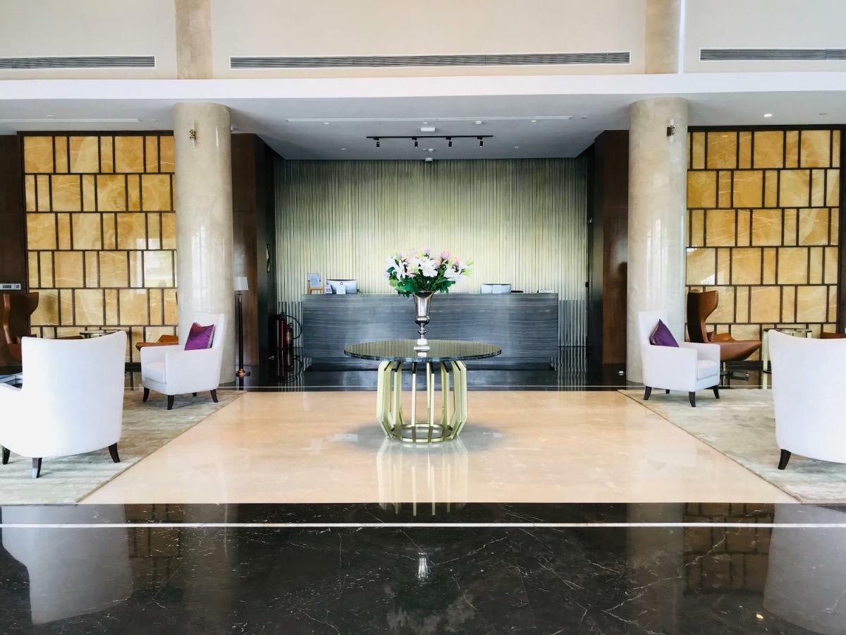 Belvedere Golf & Country Club Adalaj Exterior foto