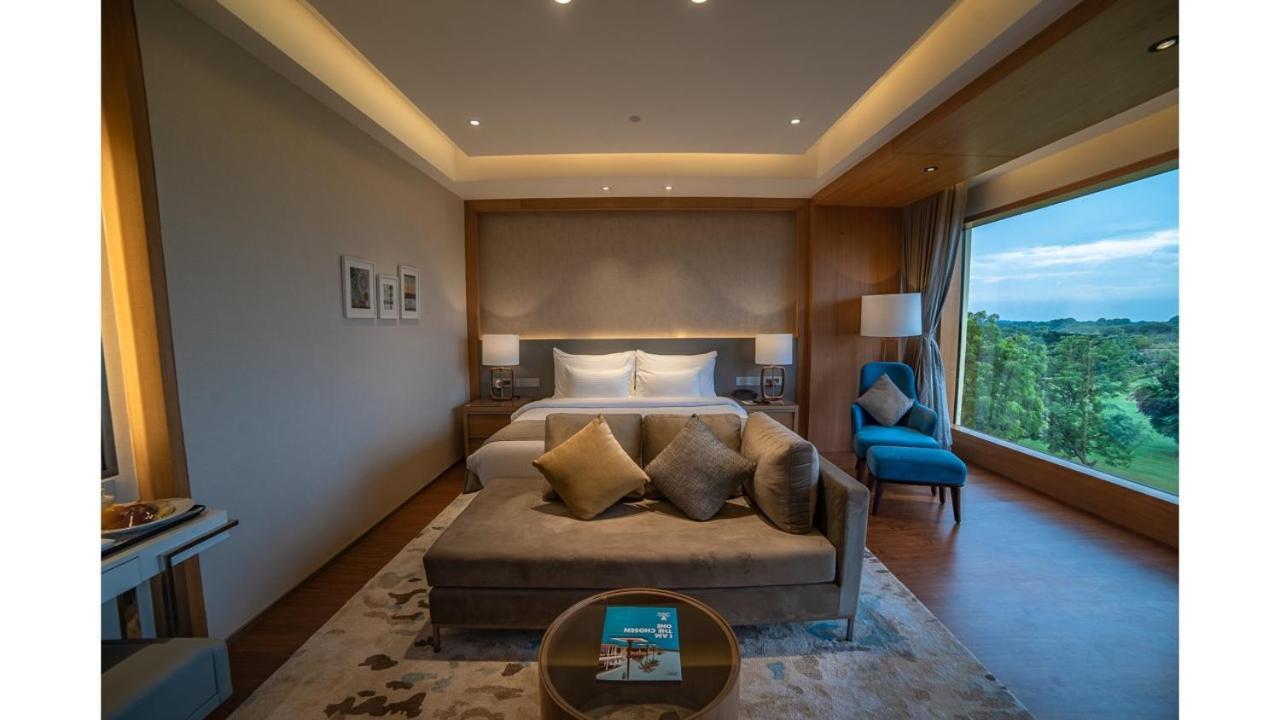 Belvedere Golf & Country Club Adalaj Exterior foto